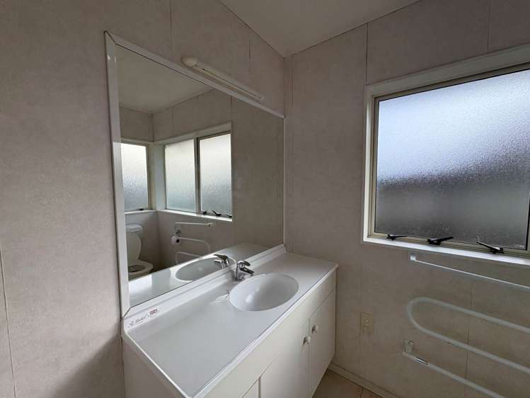 1/22 Penruddocke Road Half Moon Bay_14