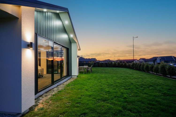 6 Chatham Rise Seaward Bush_49