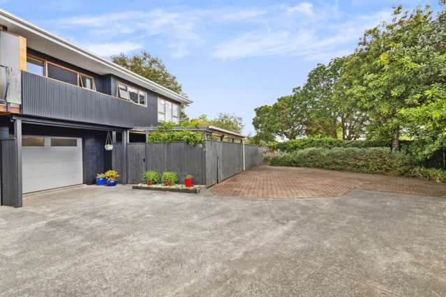 Modern Comfort in a Family-Friendly Location