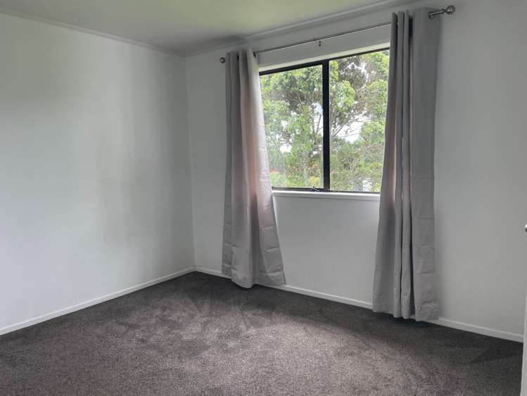 124 Solar Road Glen Eden_9