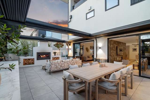 Unrivalled Luxury. Moments from Hagley Park.