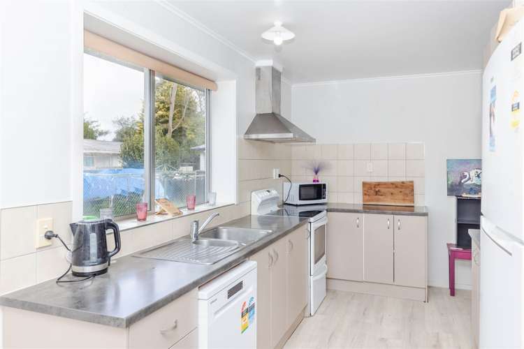 3 Marion Place Deanwell_3