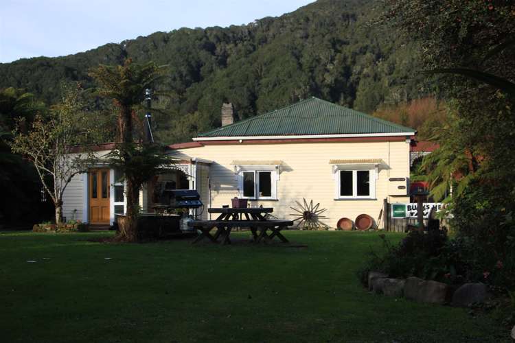 4 Waterloo Street Taylorville_0