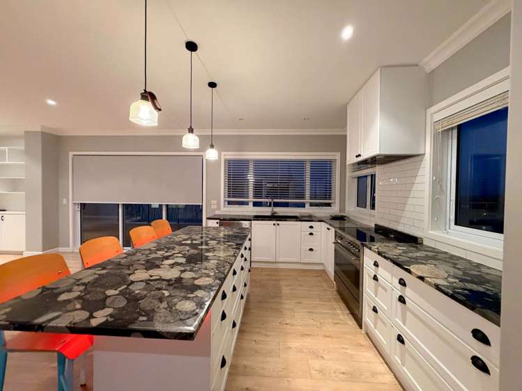 10 Tuangi Street Long Bay_3