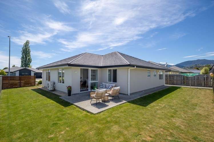 6 Barham Place Stoke_11