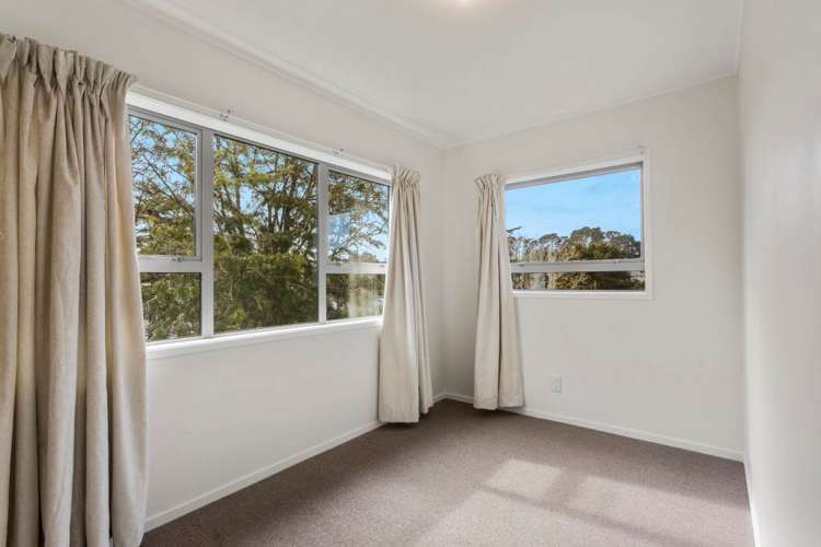 33 Castleton Street Birkdale_9