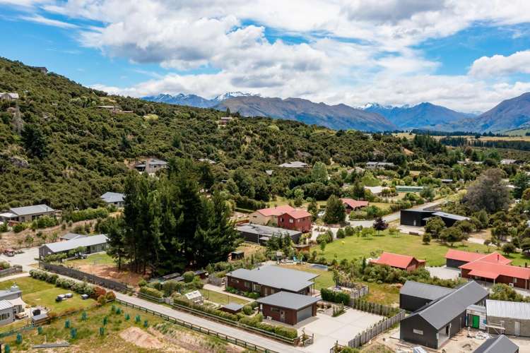 4 Goldie Lane, Albert Town Wanaka_30