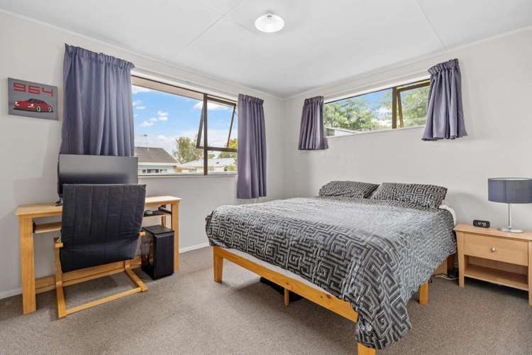 20 Glengarry Place 11209_6