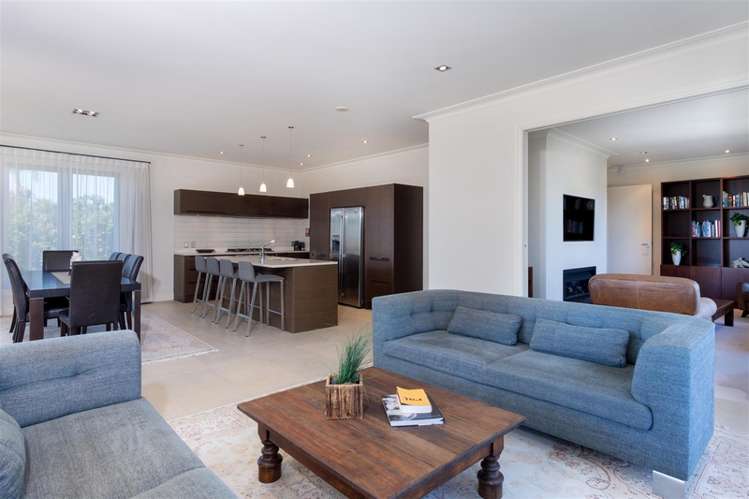 2/70 Kitchener Road Milford_6