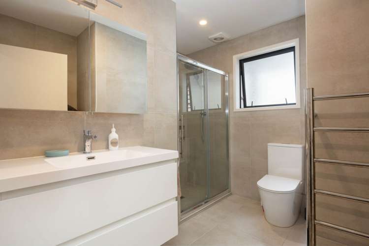 191e Golf Road Titirangi_15