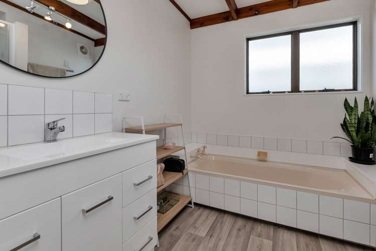 400 Apotu Road Kauri_18