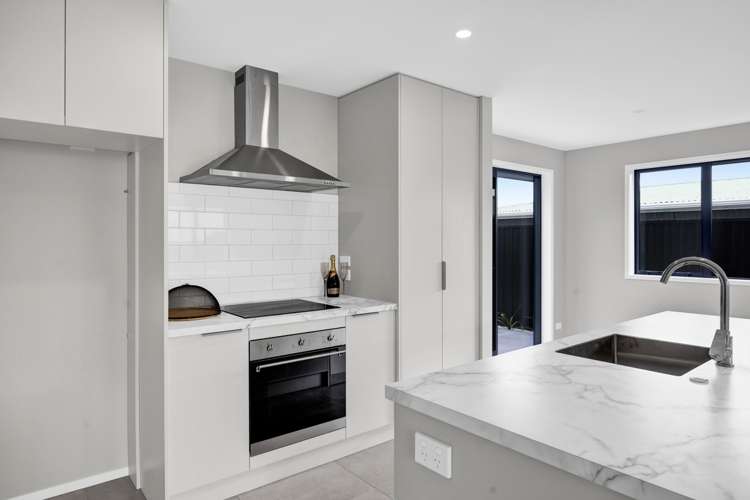 63b Collins Street Hawera_1