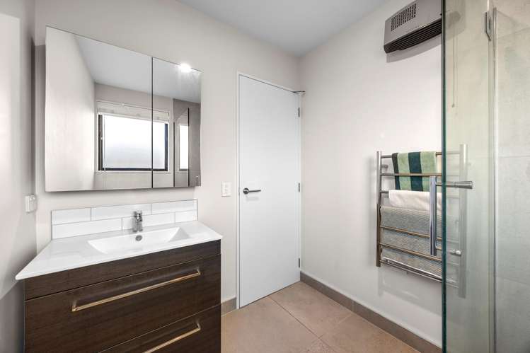 1/329 Lincoln Road Addington_8