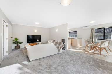 1/133 Botany Road_1