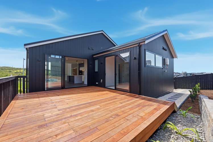 5 Halcyon Bay Lane Orewa_16