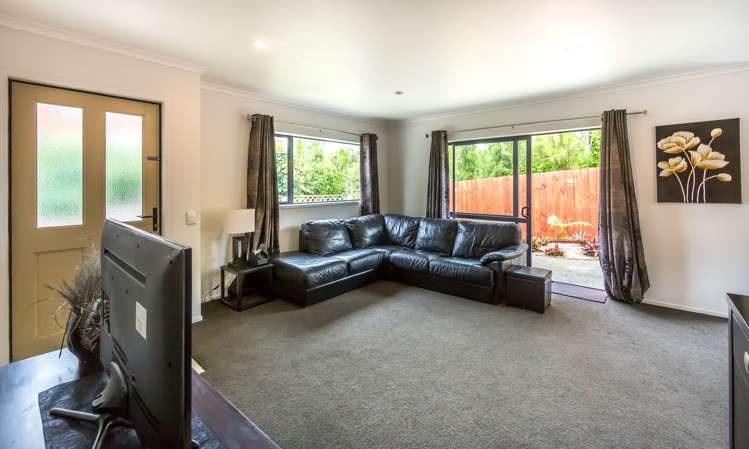 124b Brian Crescent Stanmore Bay_6