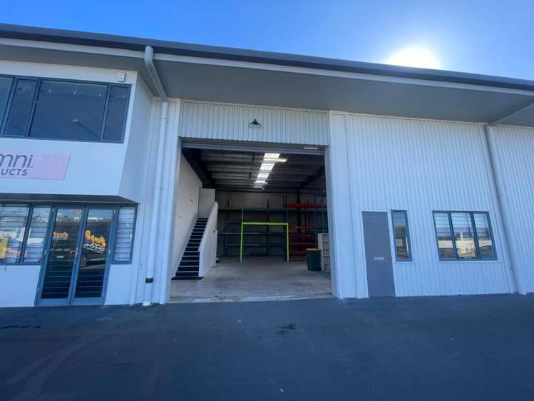 77 Porana Road Wairau Valley_1