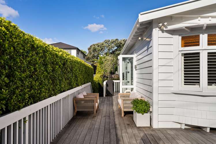 43 Kiwi Road Point Chevalier_17