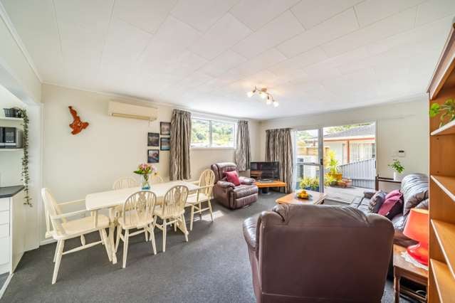 32A Hartford Crescent Totara Park_3