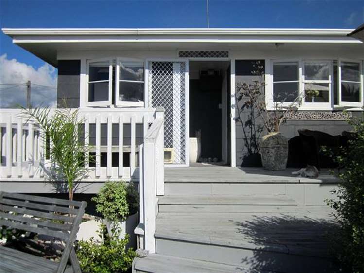 19 Johnston Street Waihi_16