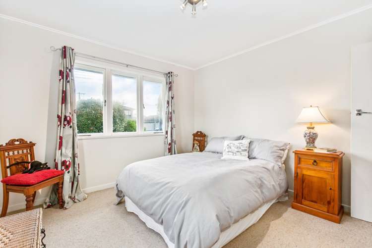 15 Flanshaw Road Te Atatu South_7