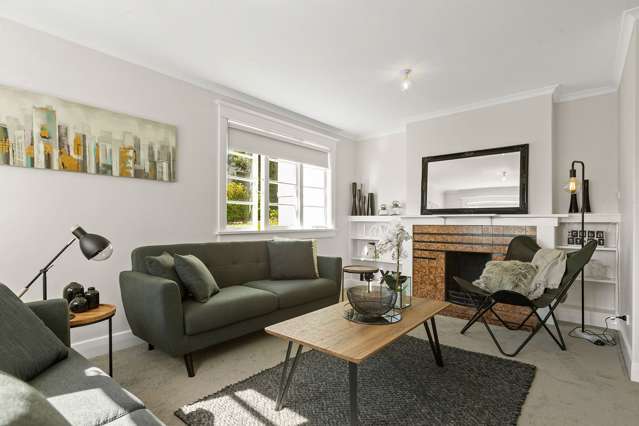 2/4 View Road Mount Eden_2