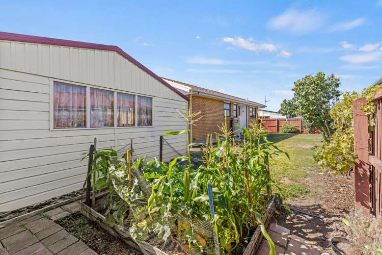 8 Glenbyre Place Bromley_16