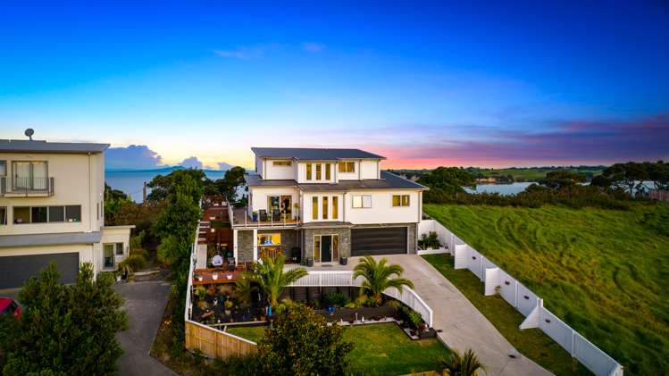 51 Hawaiian Parade Arkles Bay_20