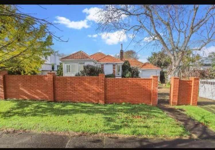 18 Queensway Three Kings_10
