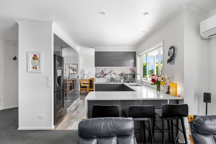 85 Whangaparaoa Road Red Beach_7