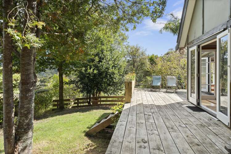 33d Landing Road Titirangi_10