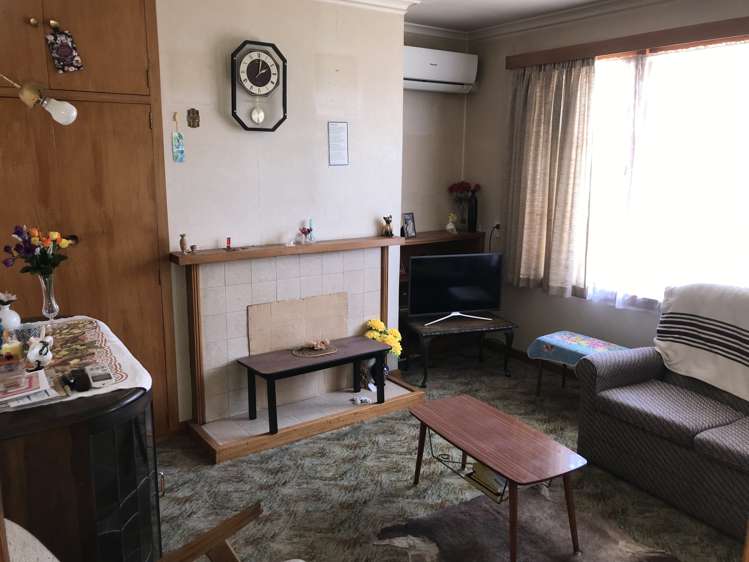 2/42 Reid Crescent Allenton_7