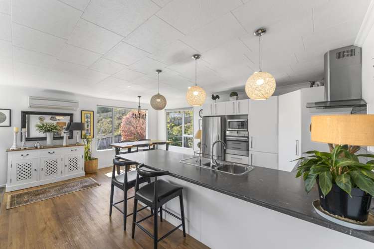 38 Moana View Road Waikawa_5
