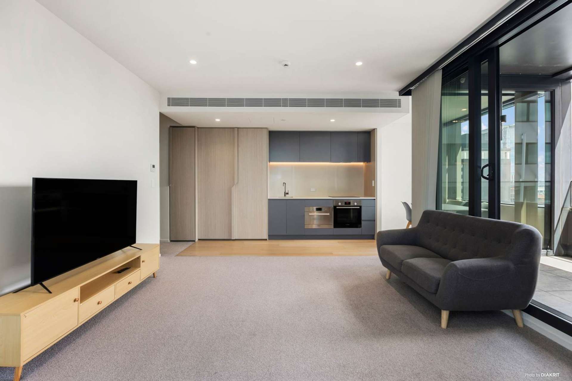 1003/10 Commerce Street City Centre_0