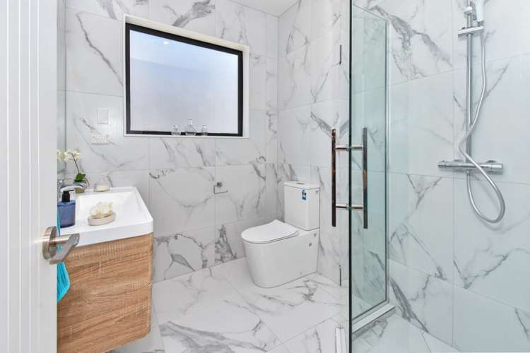 28 Gospel Heights Flat Bush_14