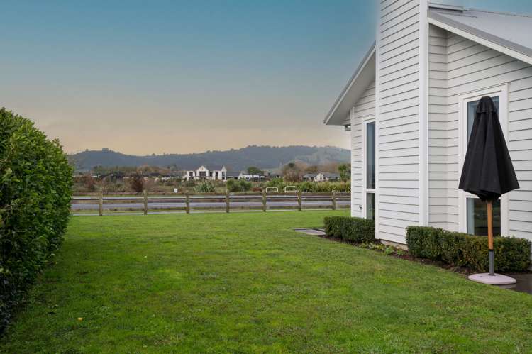 69 Baxter Michael Crescent Cambridge_34