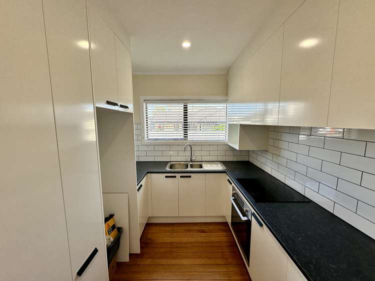 16 George Street Mangere East_3