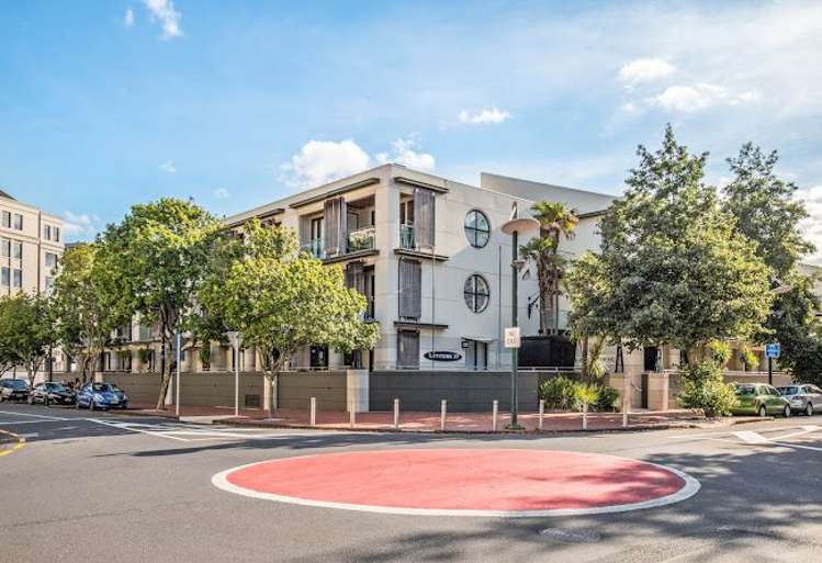 1M/20 Pakenham Street East_0