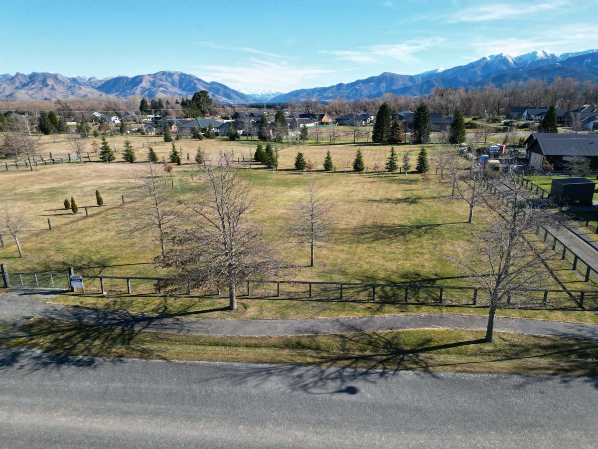 48 Lochiel Drive_1