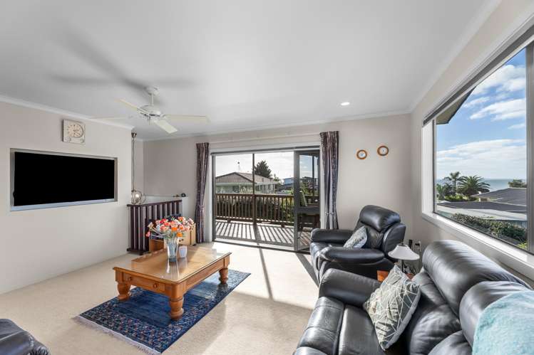 5 Taihiki Road Clarks Beach_4