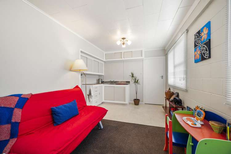 19 Darroch Street Fairy Springs_12