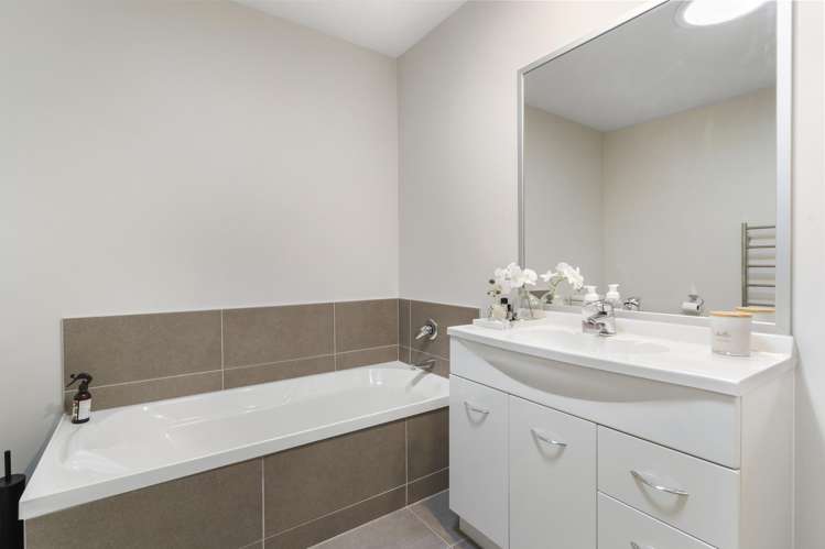 59 Phar Lap Crescent Takanini_7