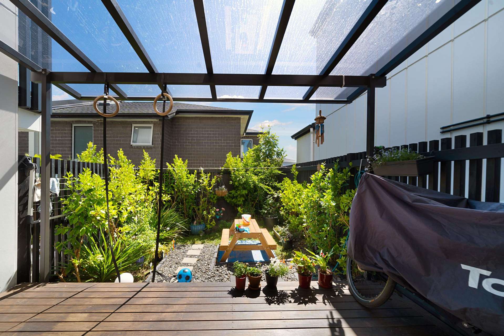 2/11 Scanlen Terrace Kelston_0
