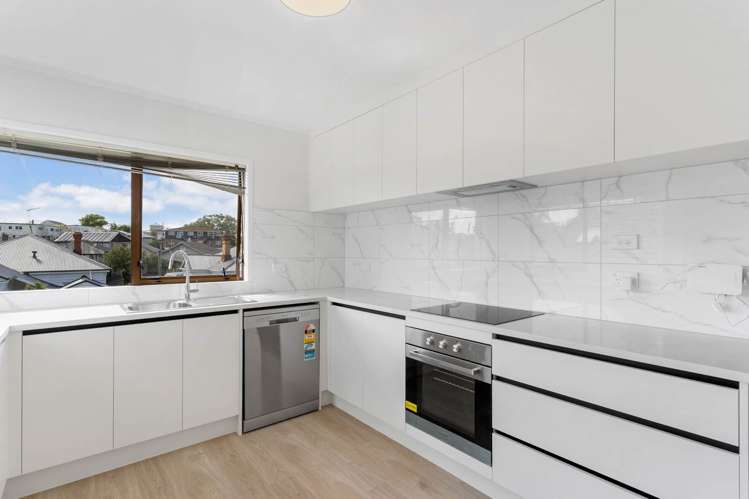 3/18 Armadale Road Remuera_5