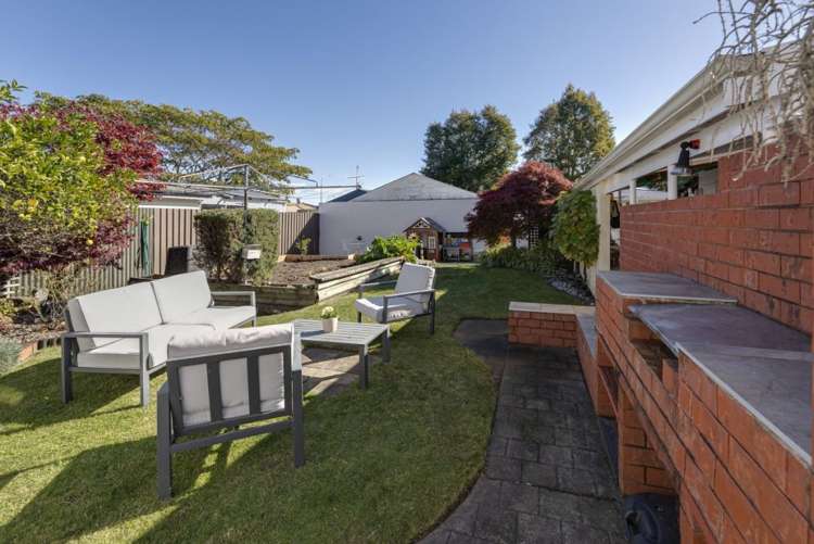 22 Tennyson Crescent Stoke_22