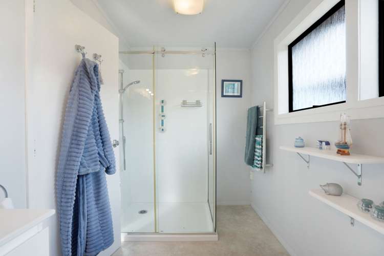 72 West View Crescent Onerahi_13