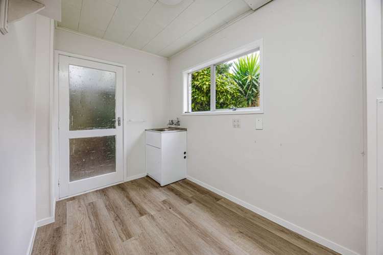 1/8 Matiere Road Onehunga_9