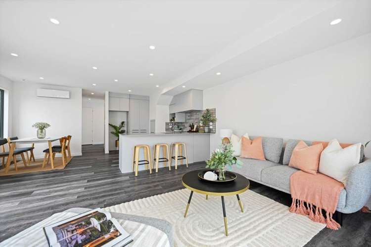 24E Pickering Crescent 1054_7