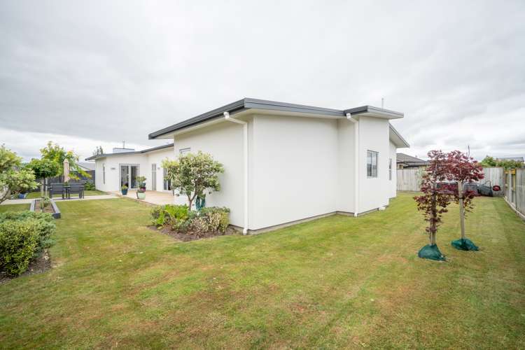 32 Liberty Grove Kelvin Grove_25