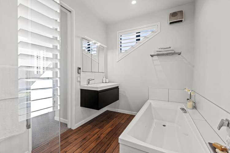 59 Waterstock Way Parklands_18